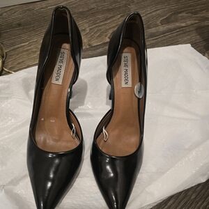 Steve Madden Black Pointed Toe Heels